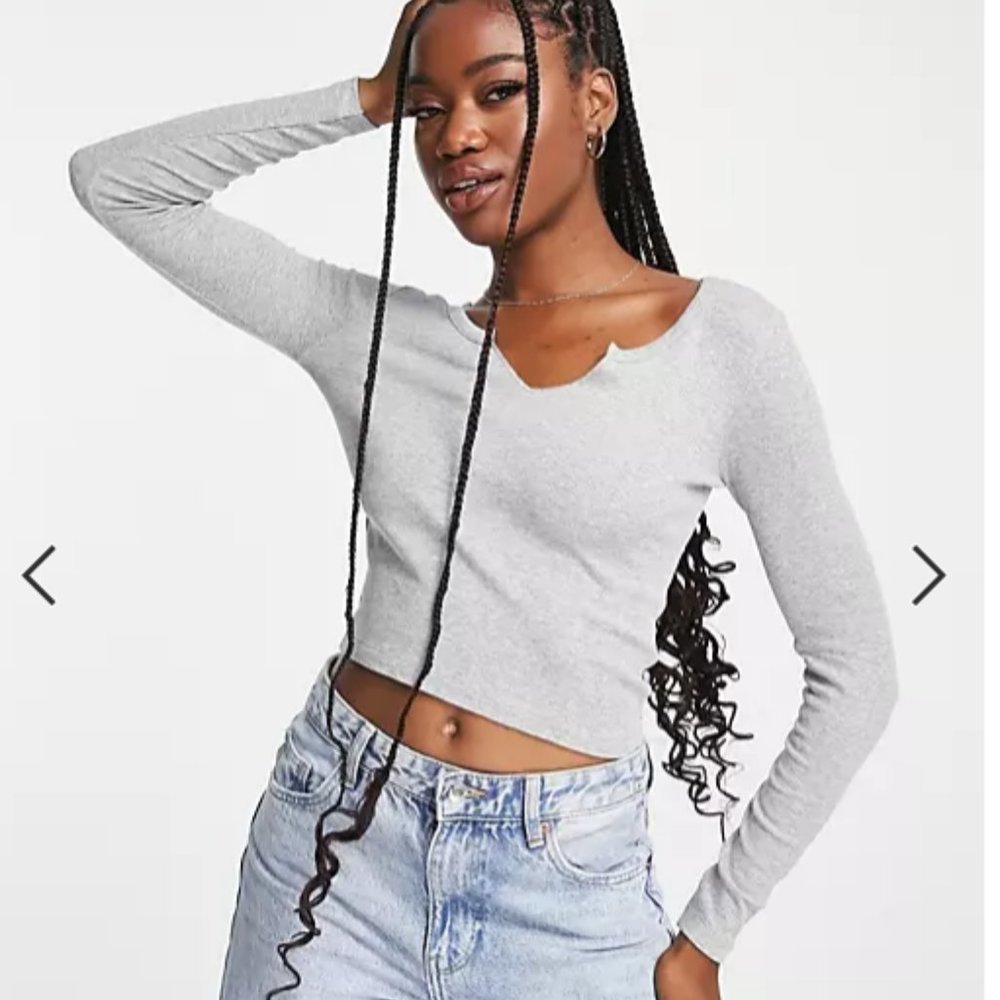 NWT! Long sleeve crop top